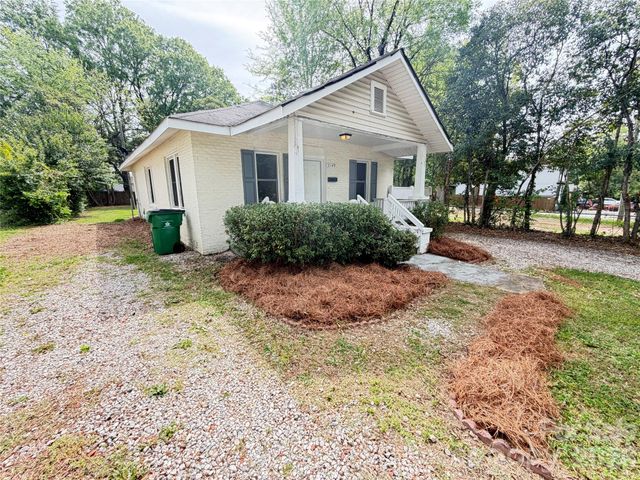 2149 Camp Greene Street, Charlotte, NC 28208