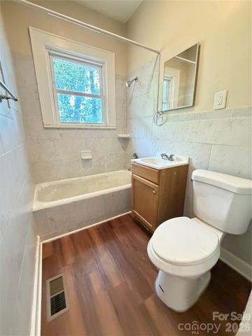 2149 Camp Greene Street, Charlotte, NC 28208