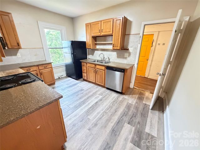 2149 Camp Greene Street, Charlotte, NC 28208