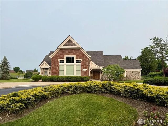 5 Old Pond Road, Springboro, OH 45066