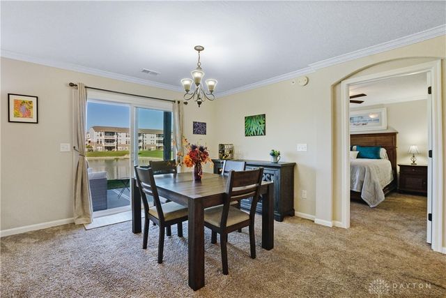 5 Old Pond Road, Springboro, OH 45066