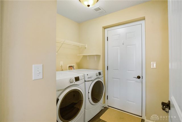 5 Old Pond Road, Springboro, OH 45066