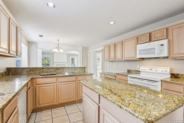 10462 Trailway Oak, San Antonio, TX 78240