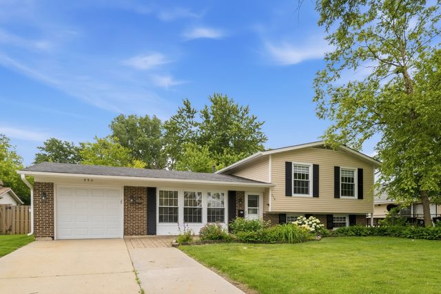 890 Yorkshire Drive, Hanover Park, IL 60133