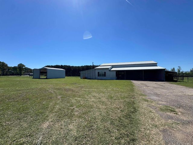 151 PR 779, De Berry, TX 75639