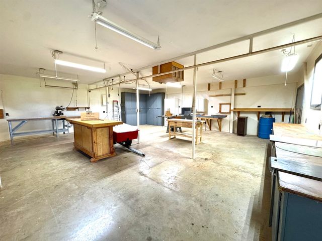 151 PR 779, De Berry, TX 75639