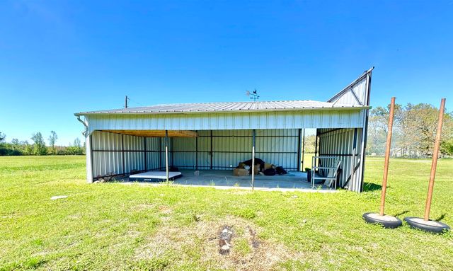 151 PR 779, De Berry, TX 75639