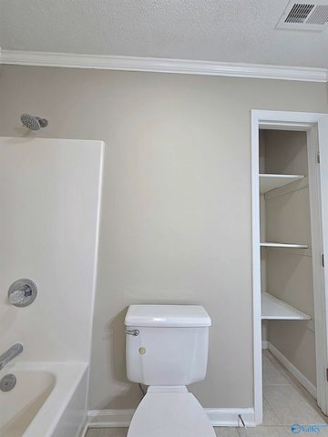 407 Pine Street, Hartselle, AL 35640