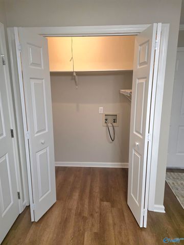 407 Pine Street, Hartselle, AL 35640