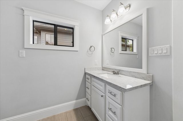 1418 Chamboard Lane, Houston, TX 77018