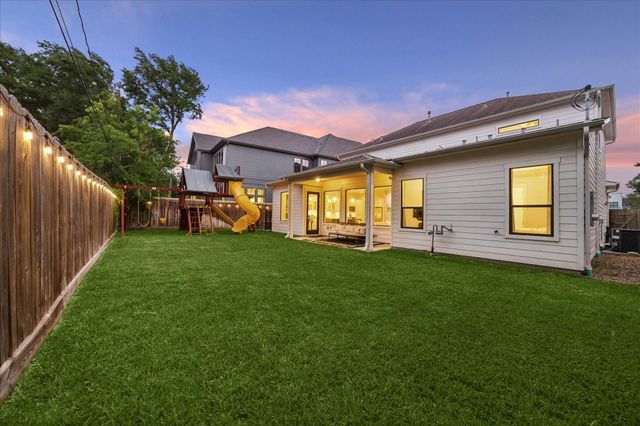 1418 Chamboard Lane, Houston, TX 77018