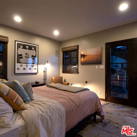2317 Pearl Street, Santa Monica, CA 90405