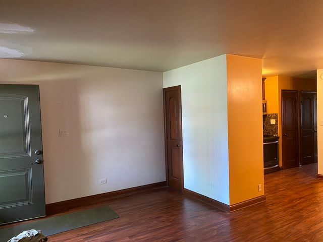 1001 N Harlem Avenue B, Oak Park, IL 60302