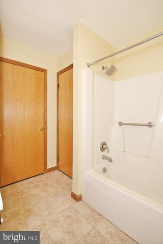 94 TORY CIR, Enola, PA 17025