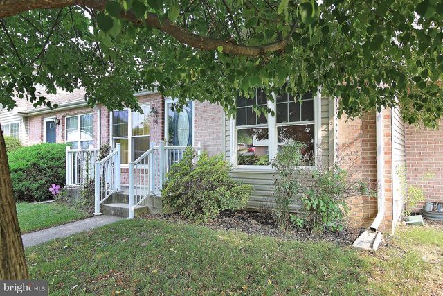 94 TORY CIR, Enola, PA 17025
