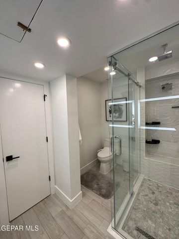 350 Thunderbird Drive 14, El Paso, TX 79912