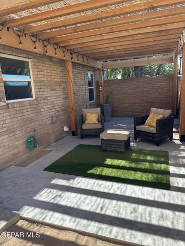350 Thunderbird Drive 14, El Paso, TX 79912
