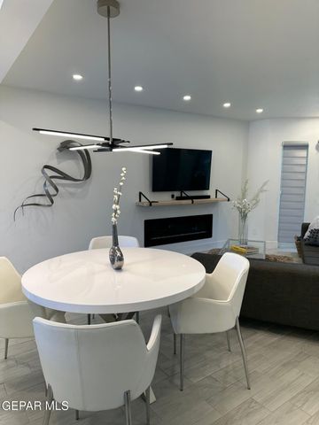 350 Thunderbird Drive 14, El Paso, TX 79912