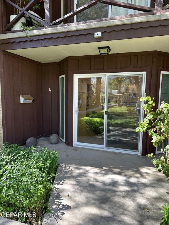 350 Thunderbird Drive 14, El Paso, TX 79912