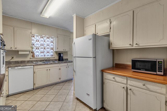 198 Pebble Creek Drive, Toccoa, GA 30577