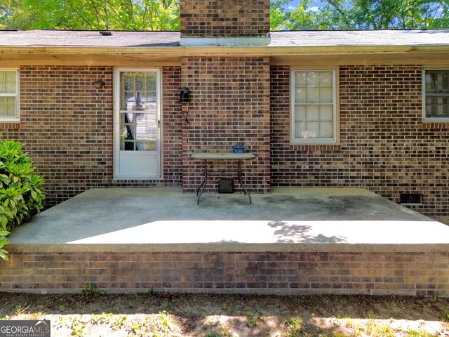 198 Pebble Creek Drive, Toccoa, GA 30577