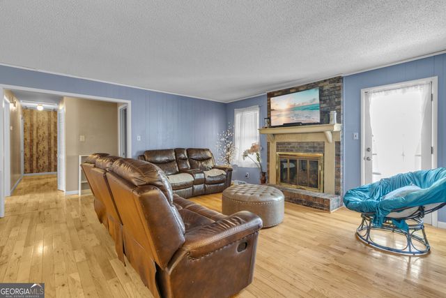198 Pebble Creek Drive, Toccoa, GA 30577