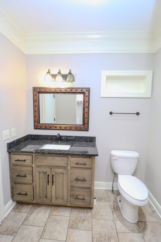 450 Bridle Path Ln, Hartsville, TN 37074