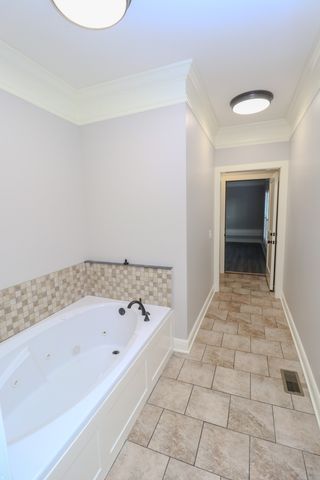 450 Bridle Path Ln, Hartsville, TN 37074