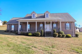 450 Bridle Path Ln, Hartsville, TN 37074