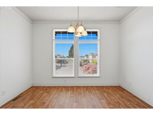 1000 S MCKERN Ct 94, Newberg, OR 97132