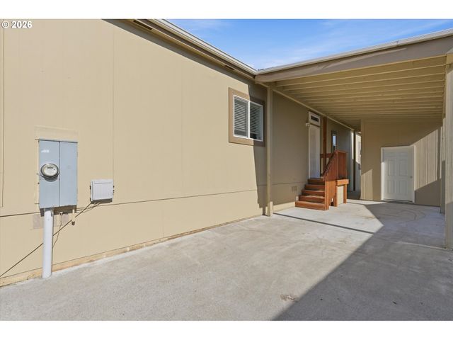 1000 S MCKERN Ct 94, Newberg, OR 97132