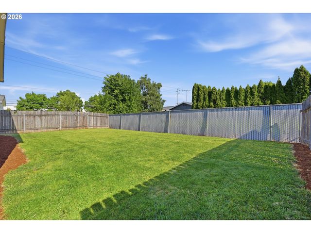 1000 S MCKERN Ct 94, Newberg, OR 97132