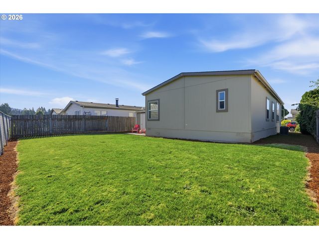 1000 S MCKERN Ct 94, Newberg, OR 97132