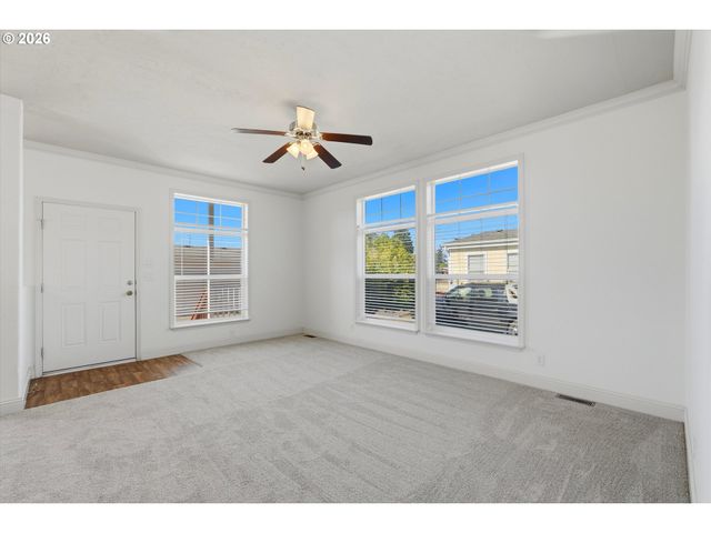 1000 S MCKERN Ct 94, Newberg, OR 97132