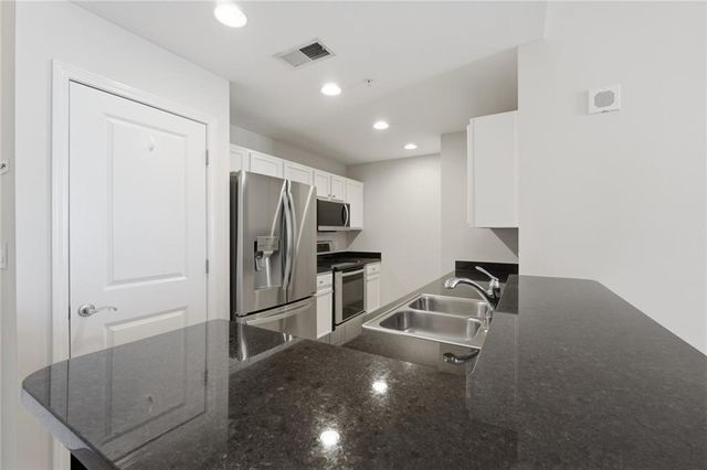 3040 Peachtree Road NW 1313, Atlanta, GA 30305