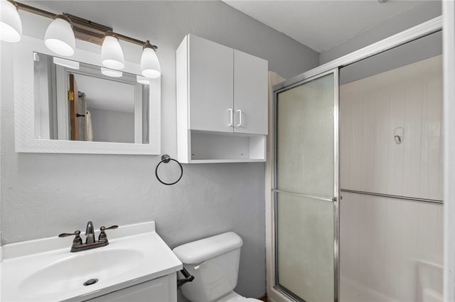 2212 W Tulsa Street, Siloam Springs, AR 72761