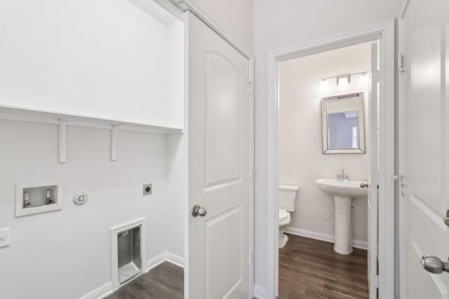 1200 S 10th ST 1201, Pflugerville, TX 78660
