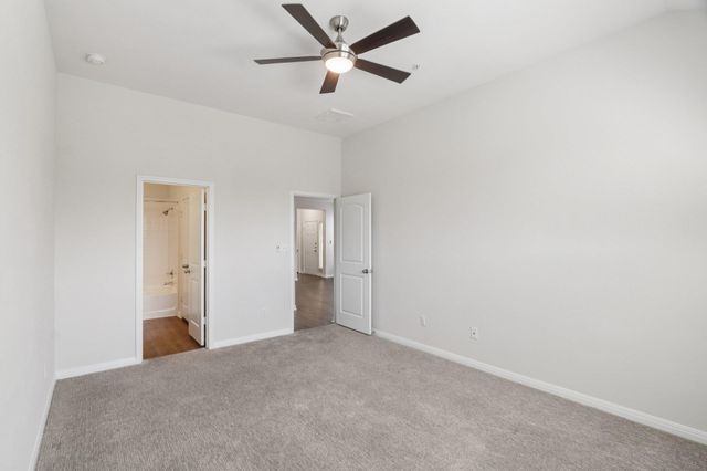 1200 S 10th ST 1201, Pflugerville, TX 78660