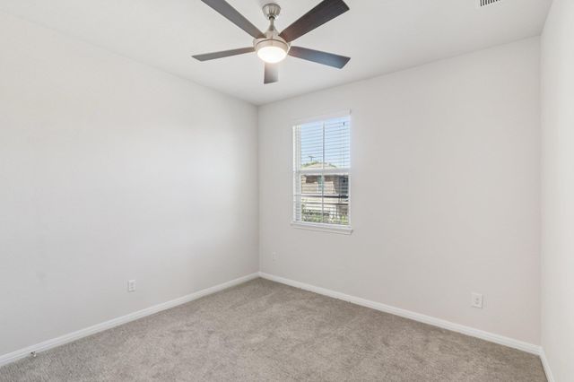 1200 S 10th ST 1201, Pflugerville, TX 78660