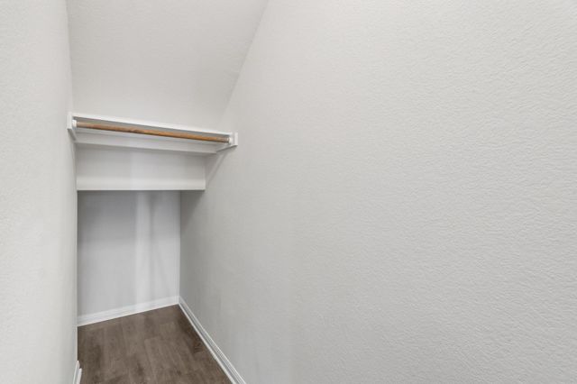 1200 S 10th ST 1201, Pflugerville, TX 78660