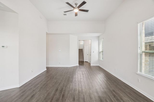 1200 S 10th ST 1201, Pflugerville, TX 78660