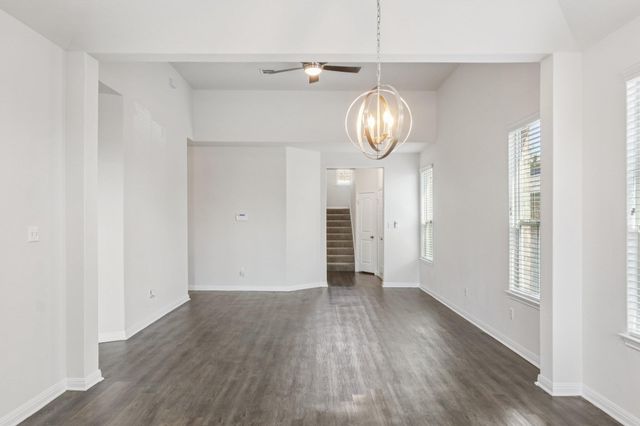1200 S 10th ST 1201, Pflugerville, TX 78660