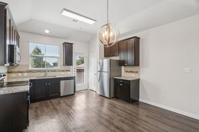 1200 S 10th ST 1201, Pflugerville, TX 78660