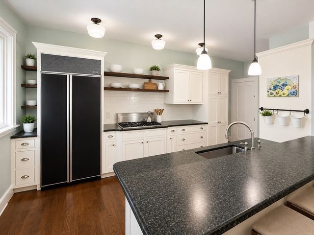 1573 Centre B:Furnished, Boston, MA 02132