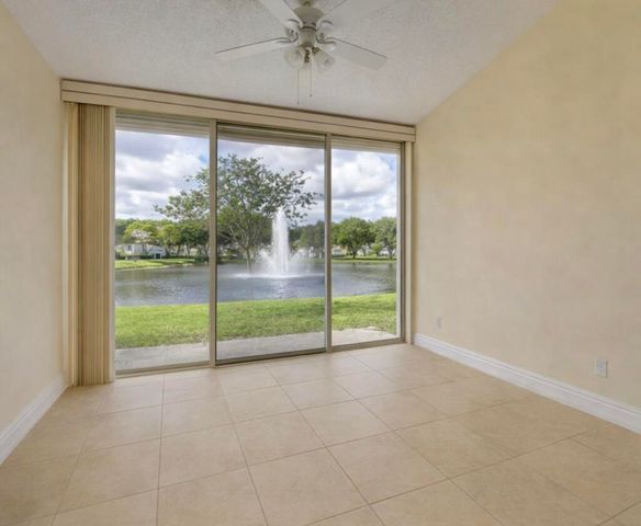 9202 Vineland Court F, Boca Raton, FL 33496