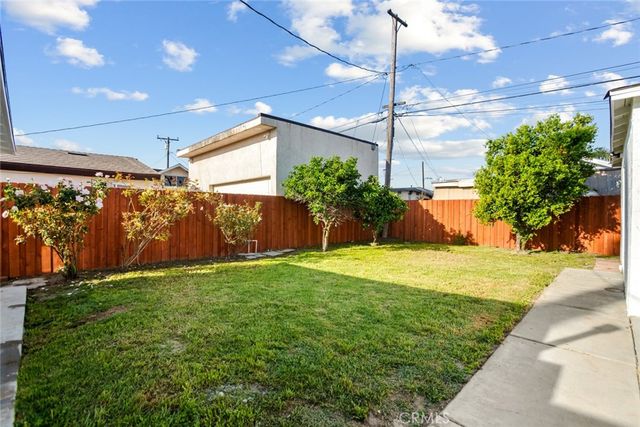 22709 Ravenna, Carson, CA 90745