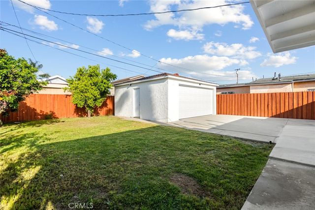 22709 Ravenna, Carson, CA 90745