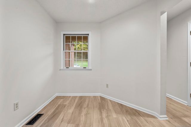 98 Crown Ridge, Newington, CT 06111