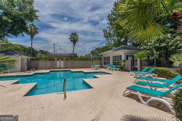 122 S Island Square Drive, St. Simons, GA 31522