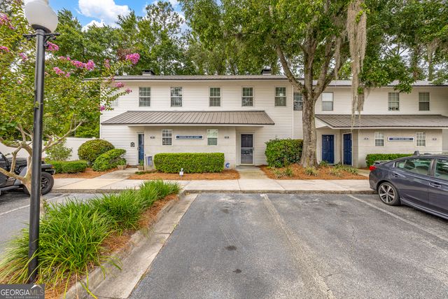 122 S Island Square Drive, St. Simons, GA 31522